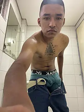 juliancito222 online show from 05.18.26