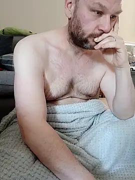 Snapshot of pitch_122 chatting on 04.12.26 pitch 122 online show from 04.12.26