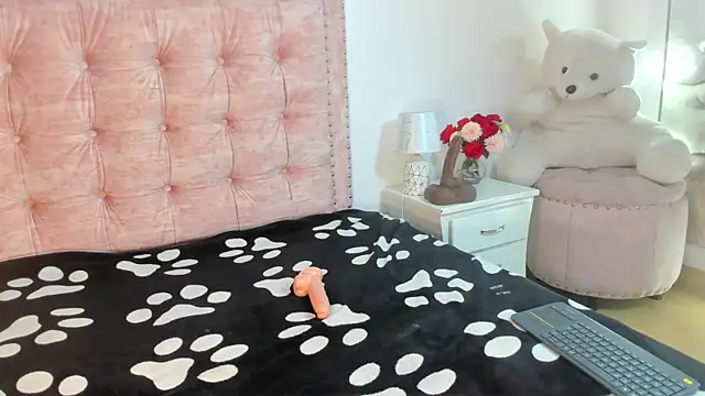 AilinRose online show from 04.17.26