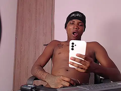 Snapshot of Bigcock23cmt chatting on 03.30.26 Bigcock23cmt online show from 03.30.26