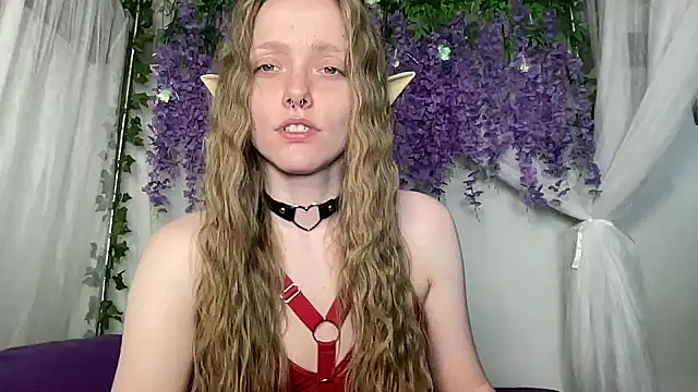 ElfGirlAna online show from 06.25.26