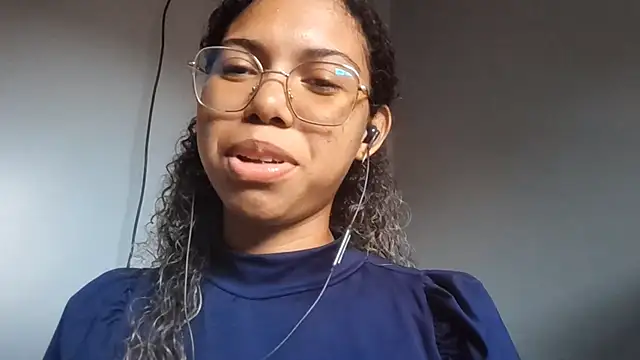 Snapshot of ClariceFineran chatting on 03.24.26 ClariceFineran online show from 03.24.26