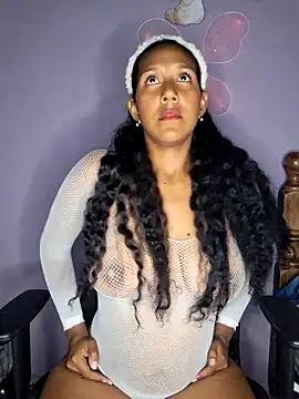 Snapshot of emily_fox01 chatting on 03.24.26 emily fox01 online show from 03.24.26