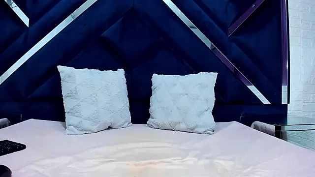 Snapshot of GeorginaHH chatting on 03.21.26 GeorginaHH online show from 03.21.26