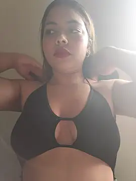 Snapshot of Yelii_ chatting on 07.17.26 Yelii online show from 07.17.26
