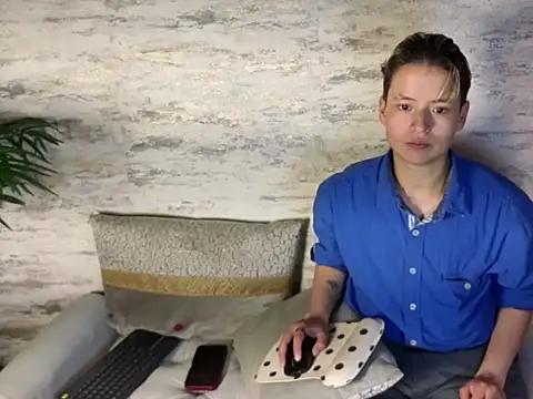 Snapshot of Olimpus_1 chatting on 04.06.26 Olimpus 1 online show from 04.06.26