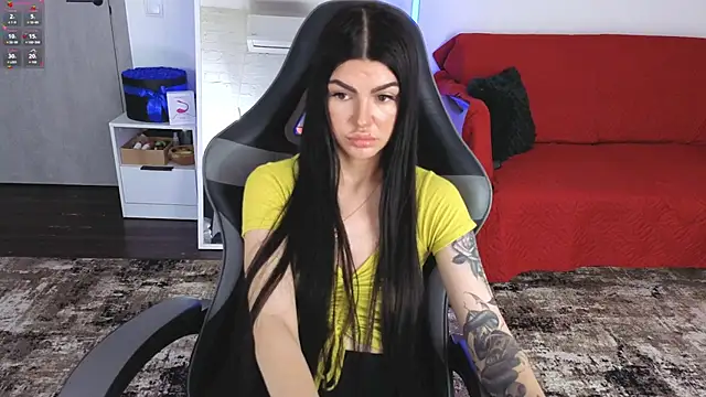 Snapshot of AnacondaOnn chatting on 05.25.26 AnacondaOnn online show from 05.25.26
