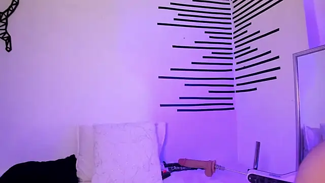 LindaCatalina  online show from 05.28.26