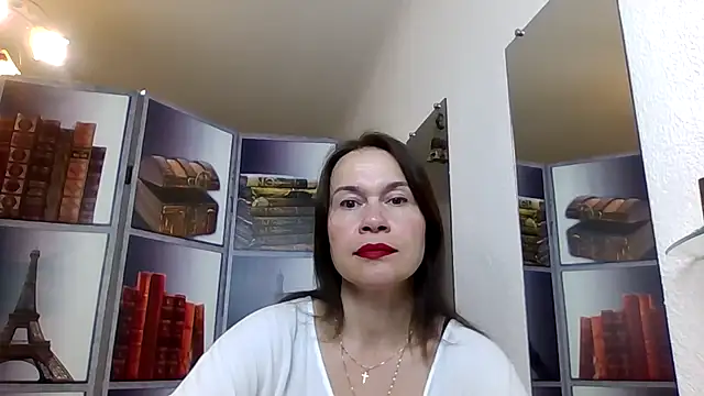 Snapshot of Selena_Moo chatting on 05.12.26 Selena Moo online show from 05.12.26