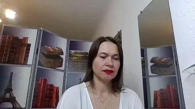 Snapshot of Selena_Moo chatting on 05.14.26 Selena Moo online show from 05.14.26