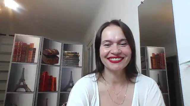 Snapshot of Selena_Moo chatting on 06.13.26 Selena Moo online show from 06.13.26