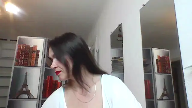 Snapshot of Selena_Moo chatting on 06.14.26 Selena Moo online show from 06.14.26