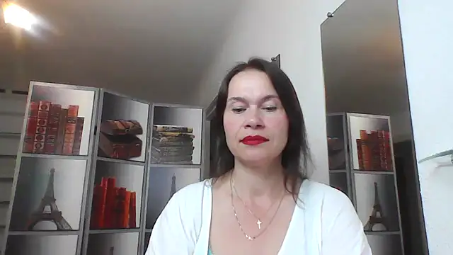 Snapshot of Selena_Moo chatting on 06.15.26 Selena Moo online show from 06.15.26