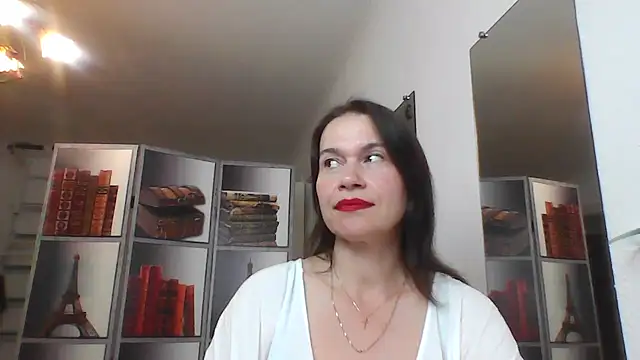 Snapshot of Selena_Moo chatting on 06.16.26 Selena Moo online show from 06.16.26