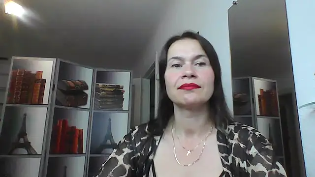 Snapshot of Selena_Moo chatting on 07.27.26 Selena Moo online show from 07.27.26