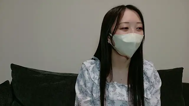 Snapshot of iochan_v chatting on 03.21.26 iochan v online show from 03.21.26