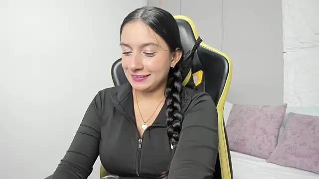 kira relish online show from 04.27.26