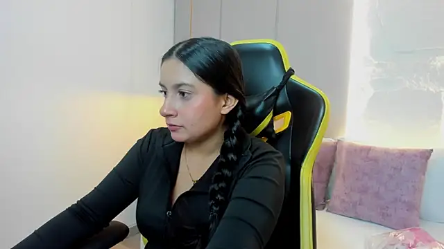 kira relish online show from 05.07.26