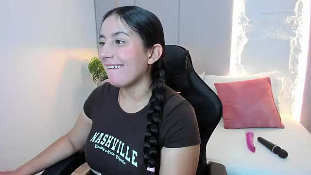 kira relish online show from 06.16.26