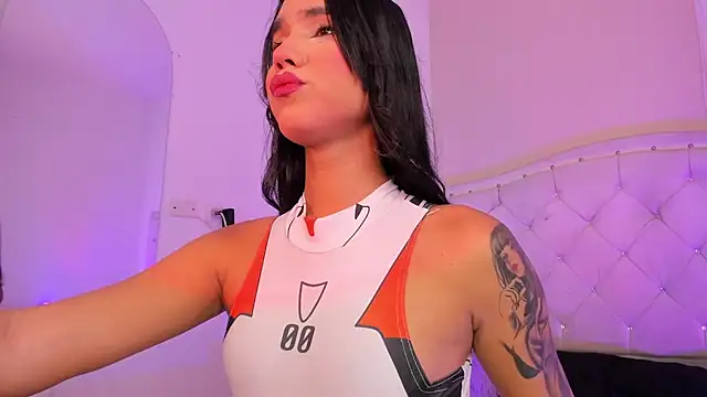 Majo Sweett online show from 04.13.26