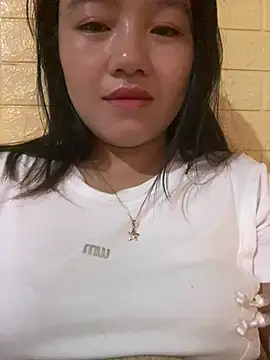 Snapshot of Annaxyz chatting on 03.28.26 Annaxyz online show from 03.28.26