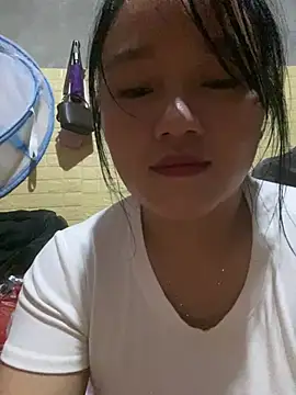 Snapshot of Annaxyz chatting on 03.28.26 Annaxyz online show from 03.28.26