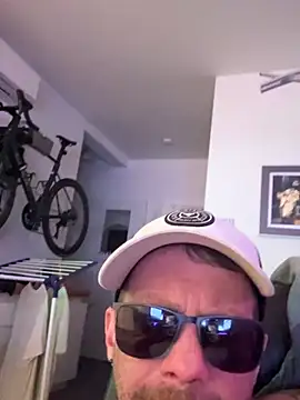 Snapshot of stefhart chatting on 03.31.26 stefhart online show from 03.31.26