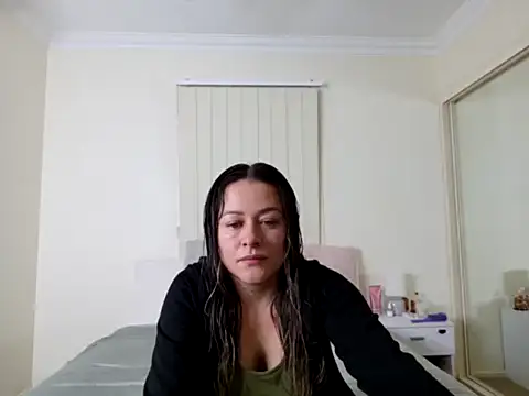 AnyraVelvet online show from 04.20.26