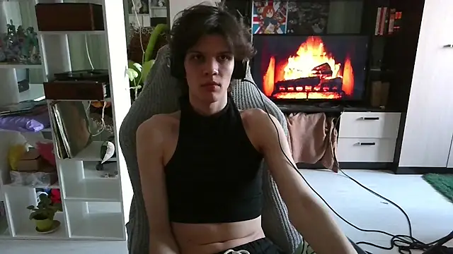 Snapshot of Lucius_Mo chatting on 04.03.26 Lucius Mo online show from 04.03.26