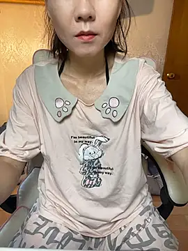 Snapshot of lilysister66 chatting on 06.30.26 lilysister66 online show from 06.30.26