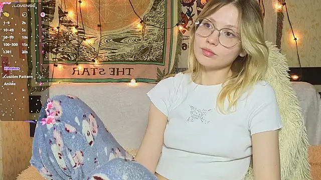 Snapshot of Swagline chatting on 03.21.26 Swagline online show from 03.21.26