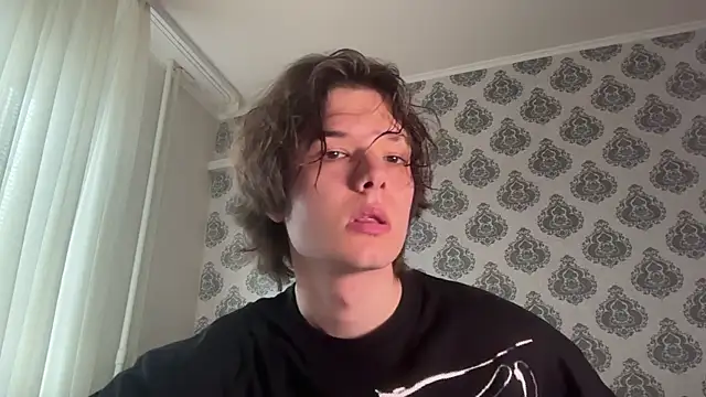 Snapshot of tomasdickpick chatting on 05.27.26 tomasdickpick online show from 05.27.26