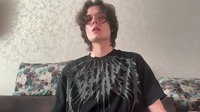 Snapshot of tomasdickpick chatting on 06.15.26 tomasdickpick online show from 06.15.26