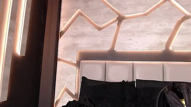 Snapshot of YourFeetFantasy chatting on 03.24.26 YourFeetFantasy online show from 03.24.26