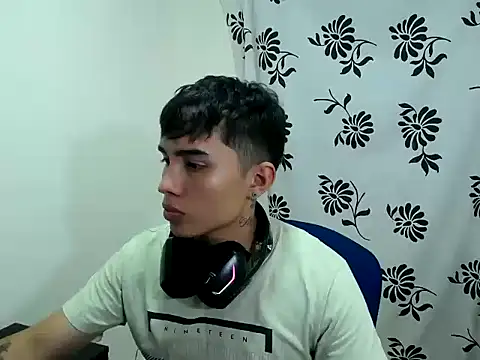 Snapshot of Fher_rivers1 chatting on 05.02.26 Fher rivers1 online show from 05.02.26