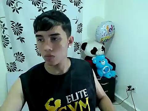 Snapshot of Fher_rivers1 chatting on 05.05.26 Fher rivers1 online show from 05.05.26