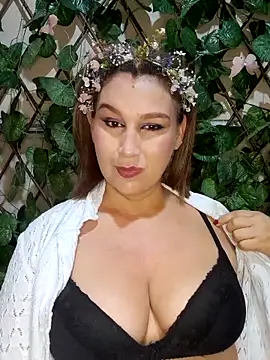 Maddy Hot online show from 04.20.26