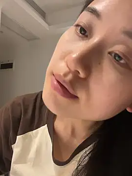 Snapshot of A-Kristen chatting on 04.30.26 A-Kristen online show from 04.30.26
