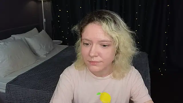 Snapshot of HottoKori chatting on 03.24.26 HottoKori online show from 03.24.26