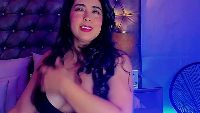 Sofia-Venegas online show from 05.06.26