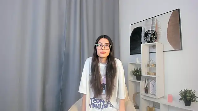 Snapshot of SusyRiek chatting on 03.23.26 SusyRiek online show from 03.23.26