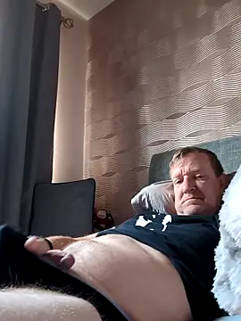 Snapshot of Notiesfuk chatting on 04.07.26 Notiesfuk online show from 04.07.26