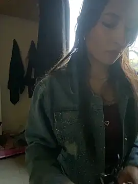 Itze Mua online show from 06.12.26