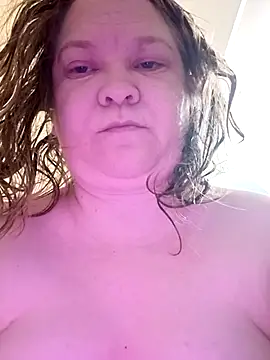 Snapshot of _Yourpussy_ chatting on 05.05.26 Yourpussy online show from 05.05.26