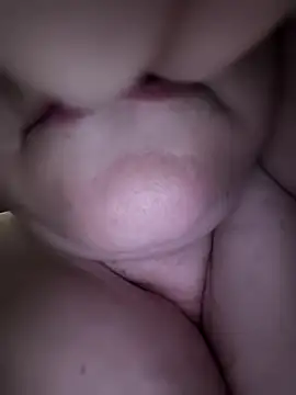 Snapshot of _Yourpussy_ chatting on 05.17.26 Yourpussy online show from 05.17.26