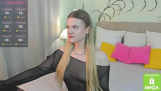 Snapshot of Emma_peach chatting on 06.09.26 Emma peach online show from 06.09.26