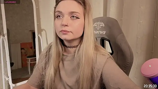 lucysussy online show from 04.22.26