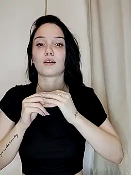 Snapshot of icedrosemarye chatting on 04.19.26 icedrosemarye online show from 04.19.26