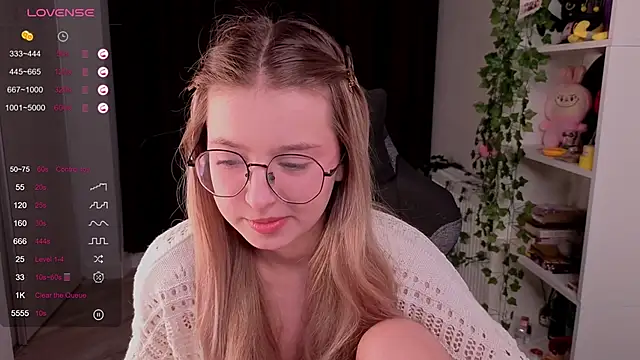 aviaveavii online show from 05.13.26