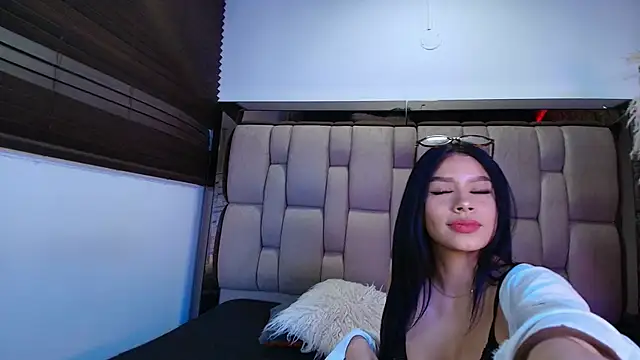 MeganEvanss   online show from 05.22.26